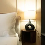 Elegant 2Br Apt Near Parliament, Self 24H Check-In