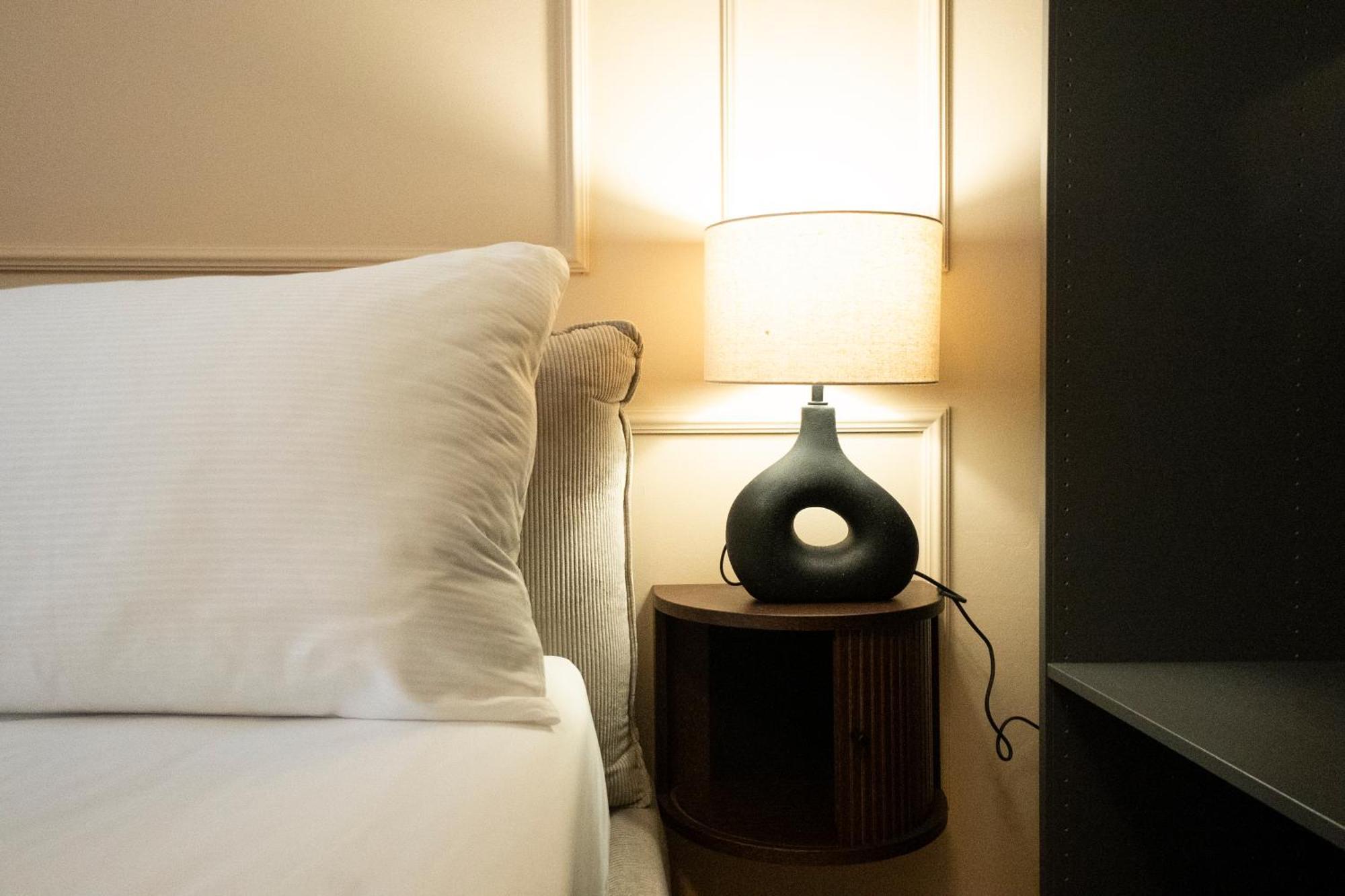 Elegant 2br Near Parliament, Self 24h Check-in *