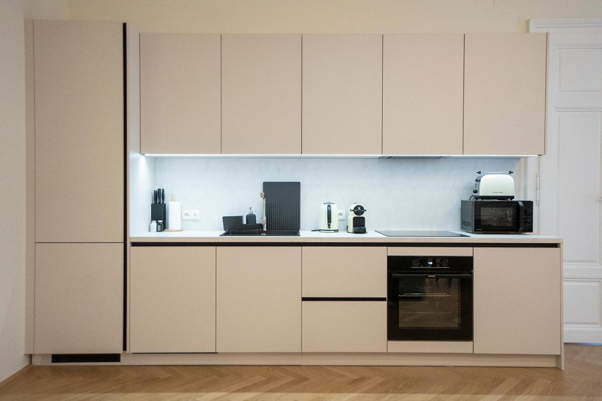 Apartment Elegant 2br Near Parliament, Self 24h Check-in *