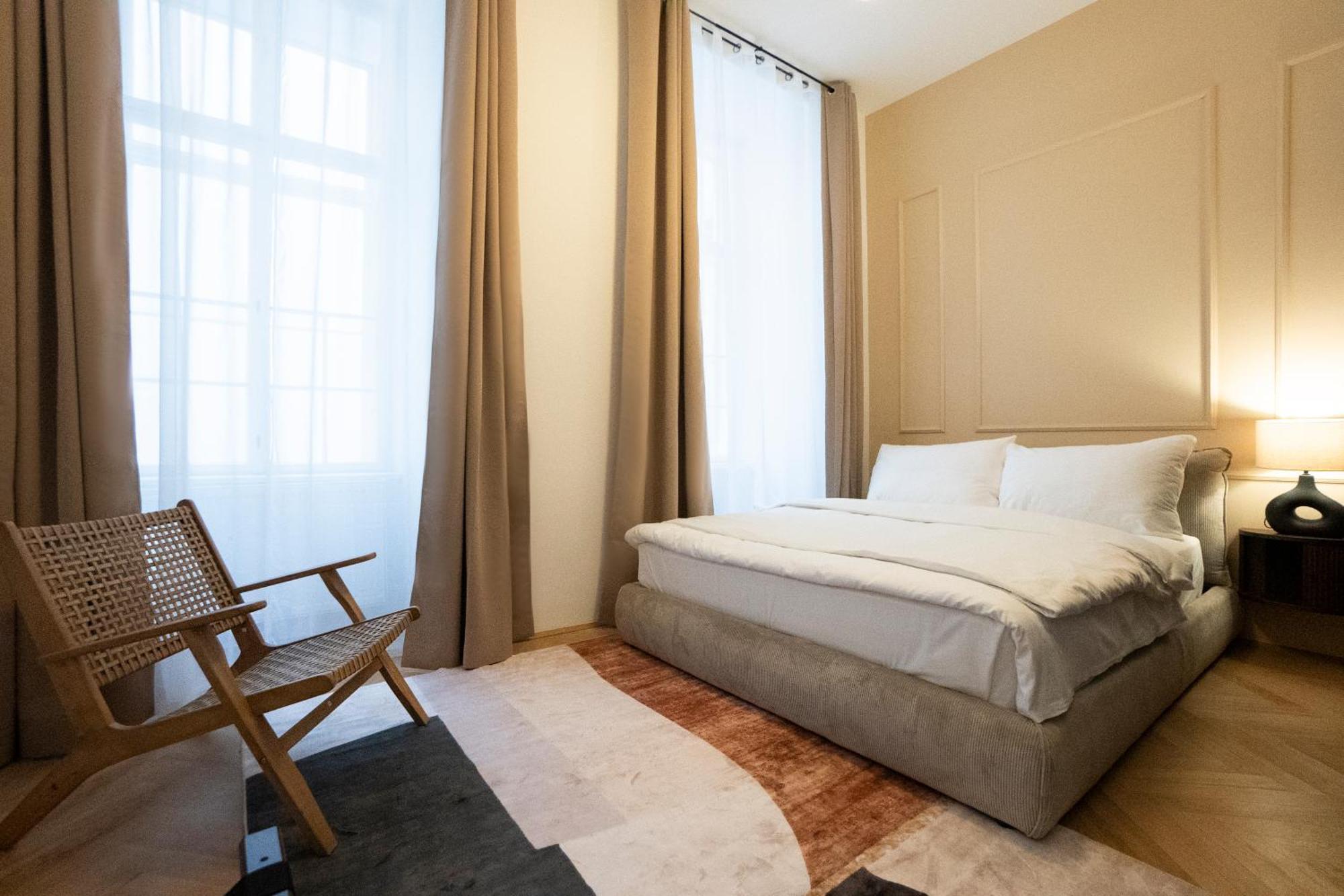 Elegant 2br Near Parliament, Self 24h Check-in Wien