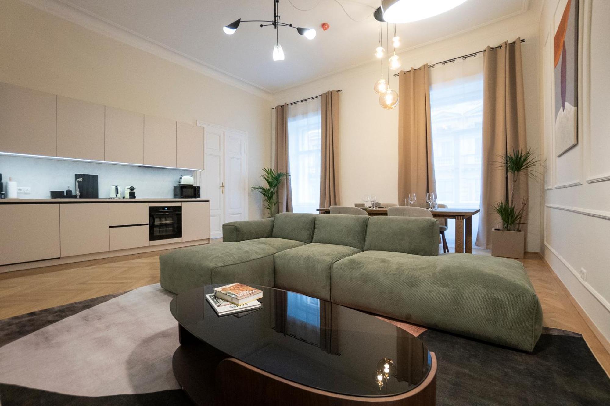 Elegant 2br Near Parliament, Self 24h Check-in *