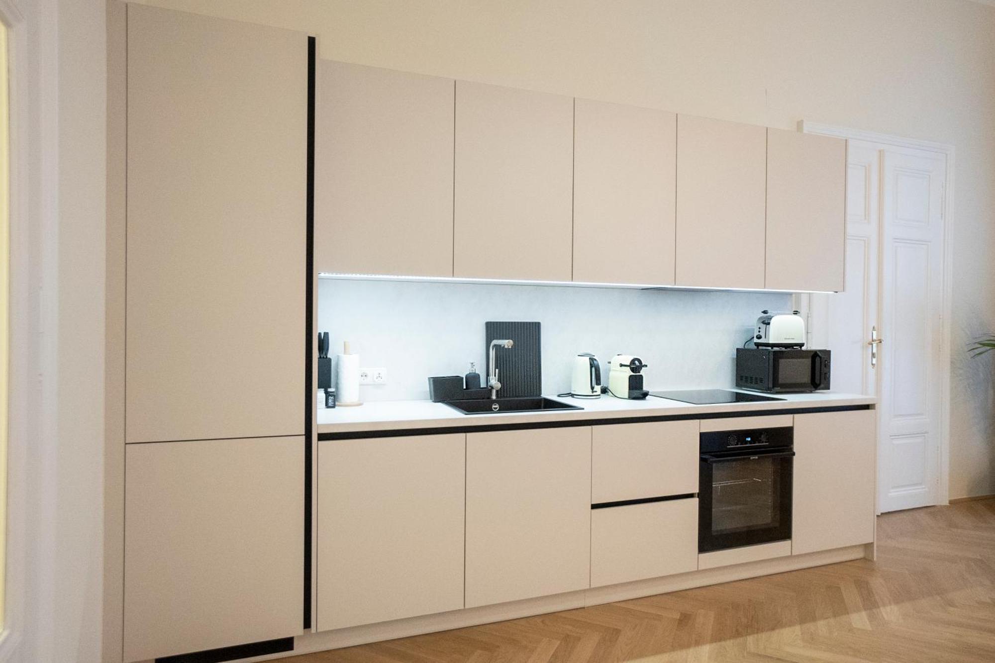 Elegant 2br Near Parliament, Self 24h Check-in Wien