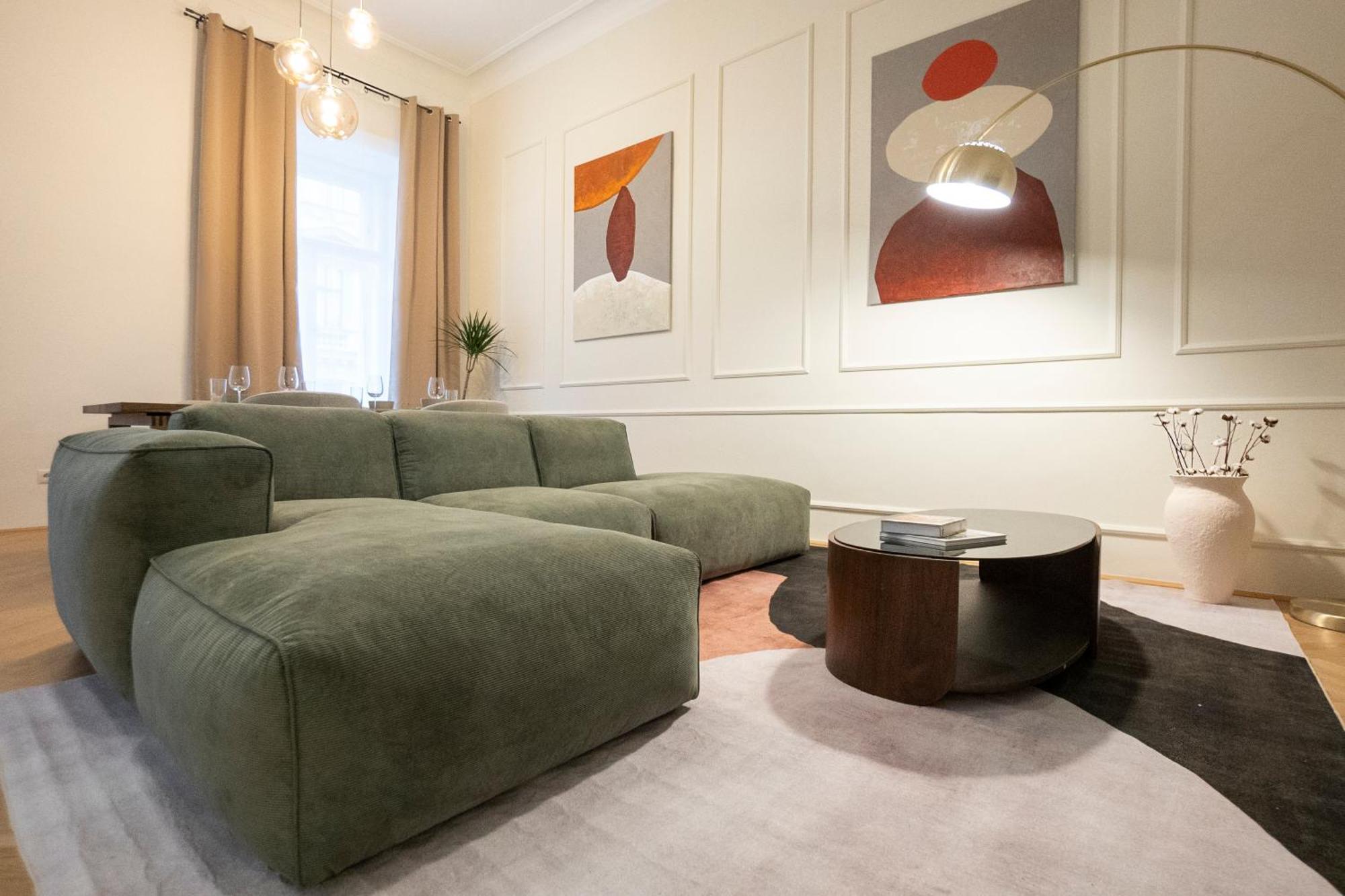 Apartment Elegant 2br Near Parliament, Self 24h Check-in